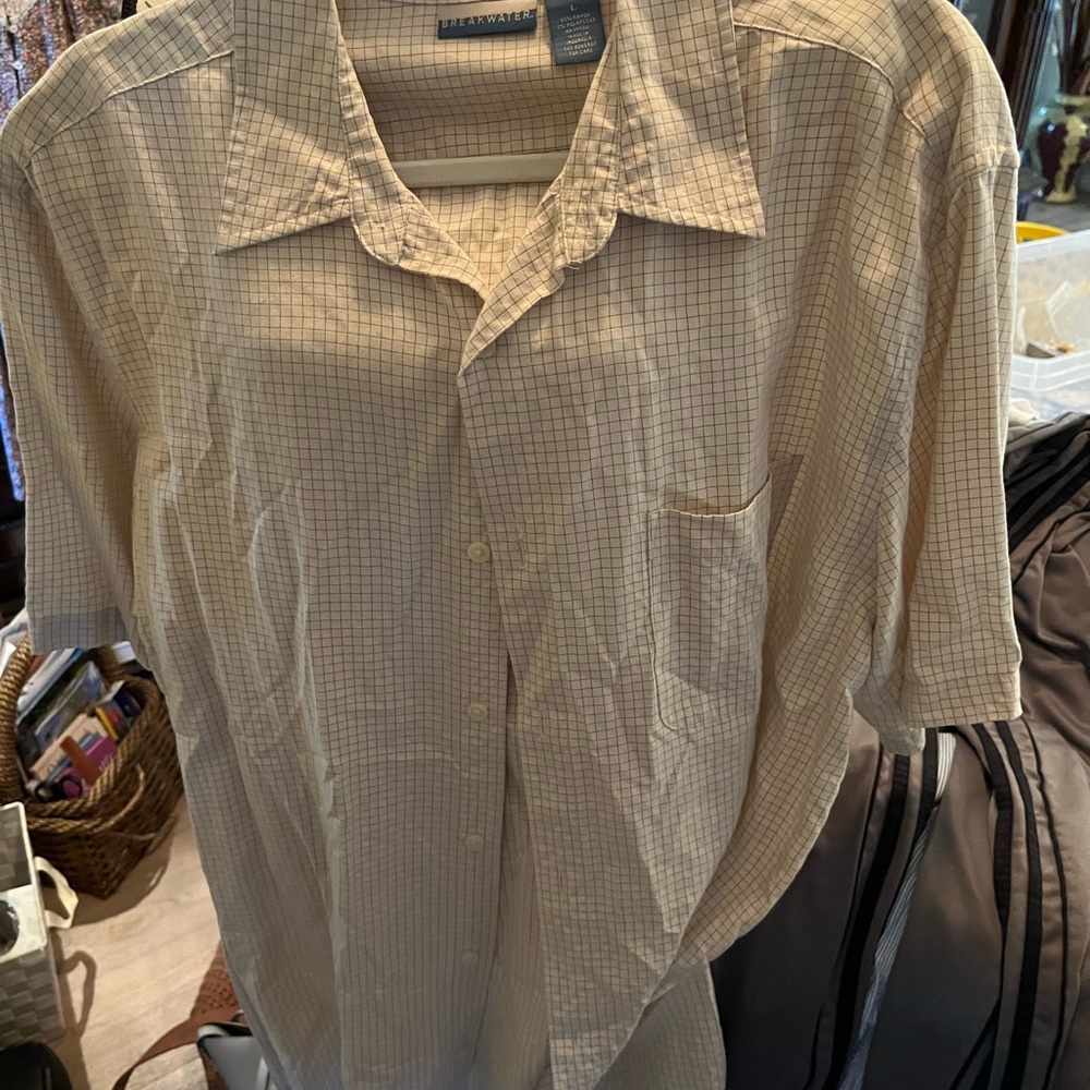 Men’s breakwater large short sleeve shirt
